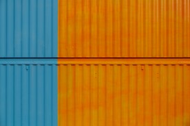 蓝色橘色拼接背景墙