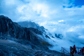 玉龙雪山 黑白雪山