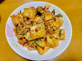 碎肉闷豆腐
