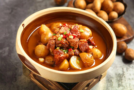 土豆焖肉