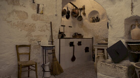 马泰拉的石窟民居和石头教堂花园