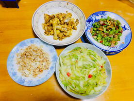 一个人丰富的晚餐