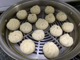 纯手工大肉包子