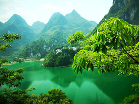 广西凌云浩坤湖湿地