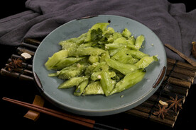 素拍黄瓜