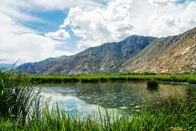西藏拉萨拉鲁湿地