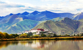 西藏拉萨拉鲁湿地