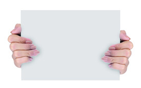 双手拿白纸展示样机