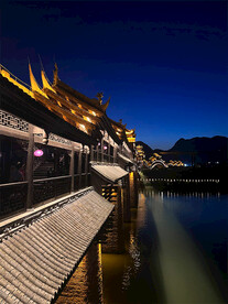 黔江风雨廊桥景区