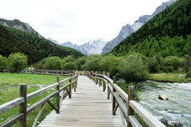 四川稻城亚丁风光