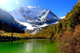 四川稻城亚丁风光