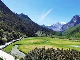 四川稻城亚丁风光