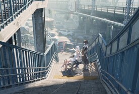 高楼间坐轮椅的女孩