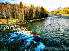 新疆阿勒泰风光