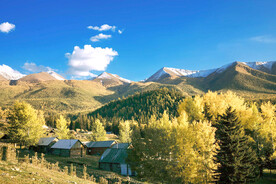 新疆阿勒泰风光