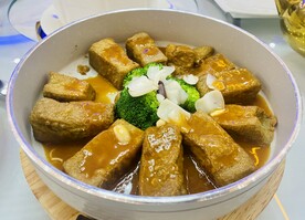 焖黑豆腐条