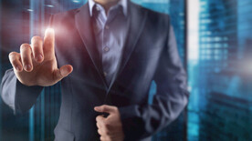 带光效的人物手势创意摄影高清图