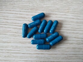 蓝色硬胶囊