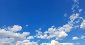 蓝天白云 