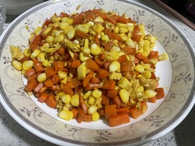 玉米粒炒红罗卜