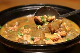 手工 坨粉煨牛肉