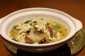 腊肉酸菜煨春笋