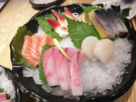 鱼生刺身日式美食