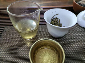 新鲜茶叶茶