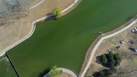 航拍郑州城市公园春天