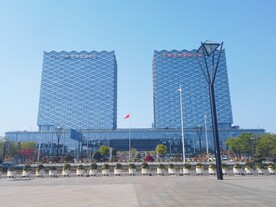 苏州火车站北广场街景