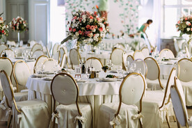 酒店餐厅布置图片