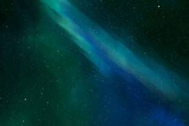 唯美极光星空背景图