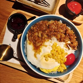 台湾卤肉饭