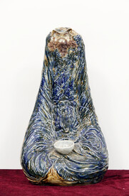 韦华 坐立达摩 瓷雕