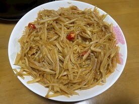 炒酸辣土豆丝 