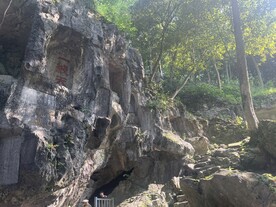 灵隐寺一线天雕刻