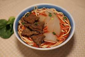 萝卜牛肉汤面