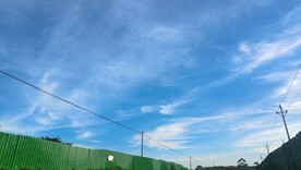 蓝天白云纱状云