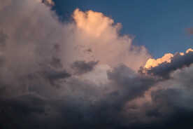 暴风雨天空乌云密布