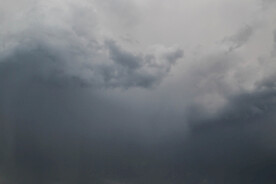 暴风雨天空乌云密布