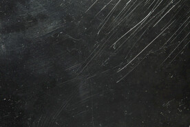 怀旧黑白划痕叠层背景图片 