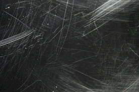 怀旧黑白划痕叠层背景图片 