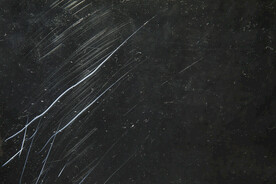 怀旧黑白划痕叠层背景图片 