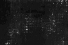 怀旧黑白划痕叠层背景图片 	