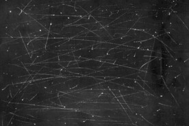 怀旧黑白划痕叠层背景图片 	