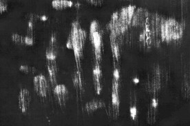 怀旧黑白划痕叠层背景图片 	