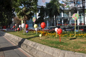 商场户外装饰布景