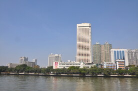 沿江路珠江河畔