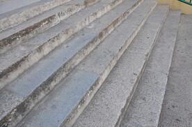 石板楼梯级台阶