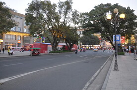 没有车的交通道路